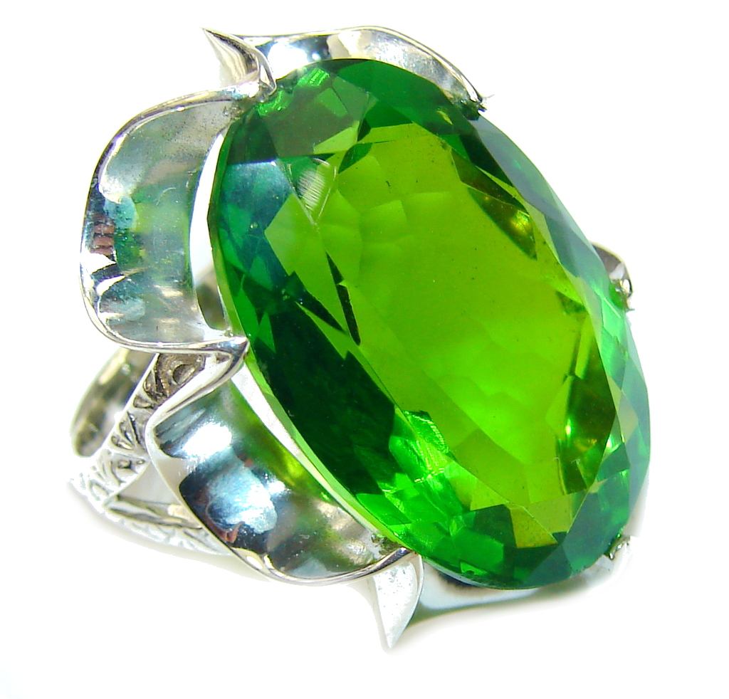 Fresh Garden! Created Green Peridot Sterling Silver Ring s. 7 1/2