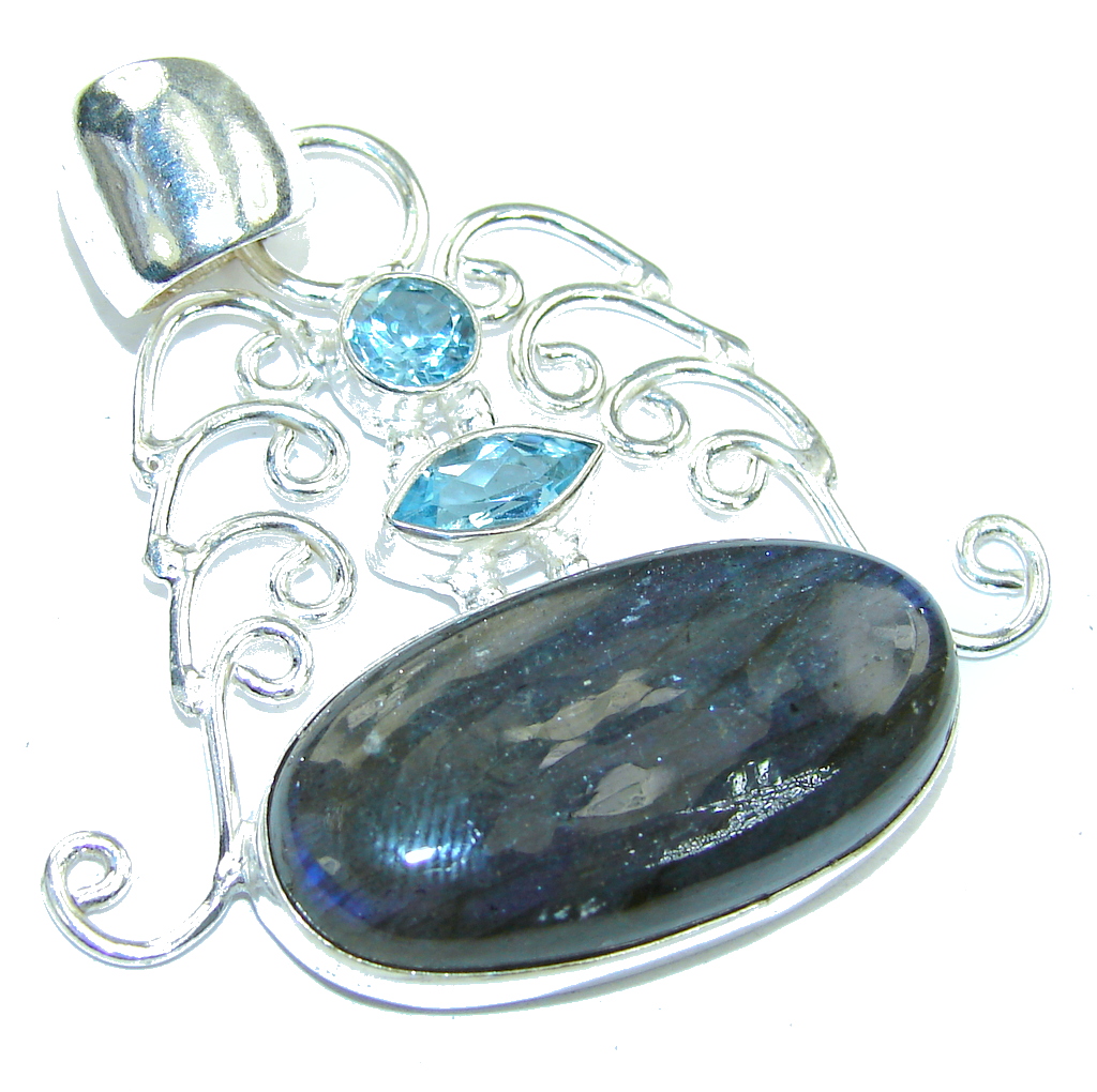 Perfect Blue Labradorite Sterling Silver Pendant