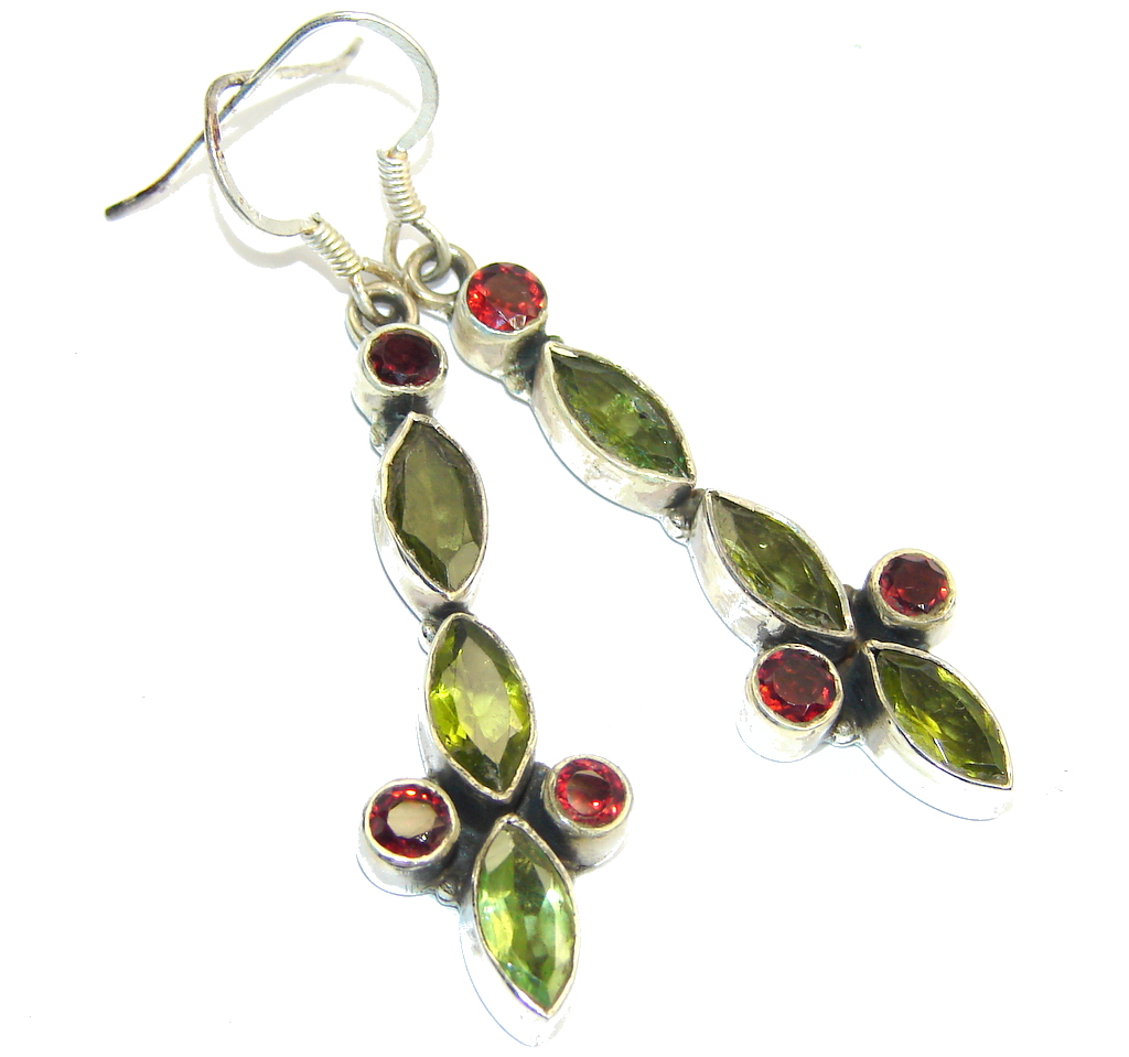 Excellent faceted Peridot Sterling Silver Earrings