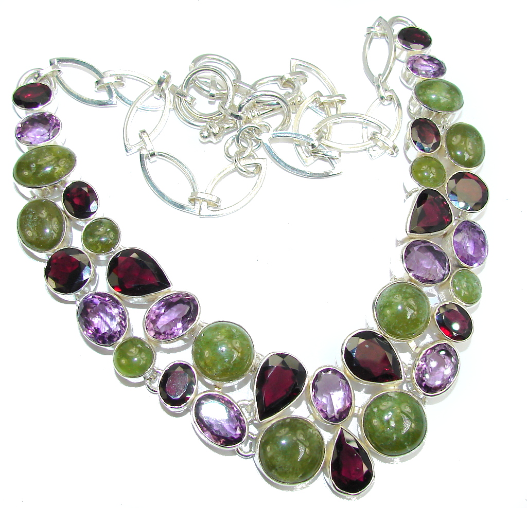 Handcrafted Green Demandroid Garnet Sterling Silver necklace