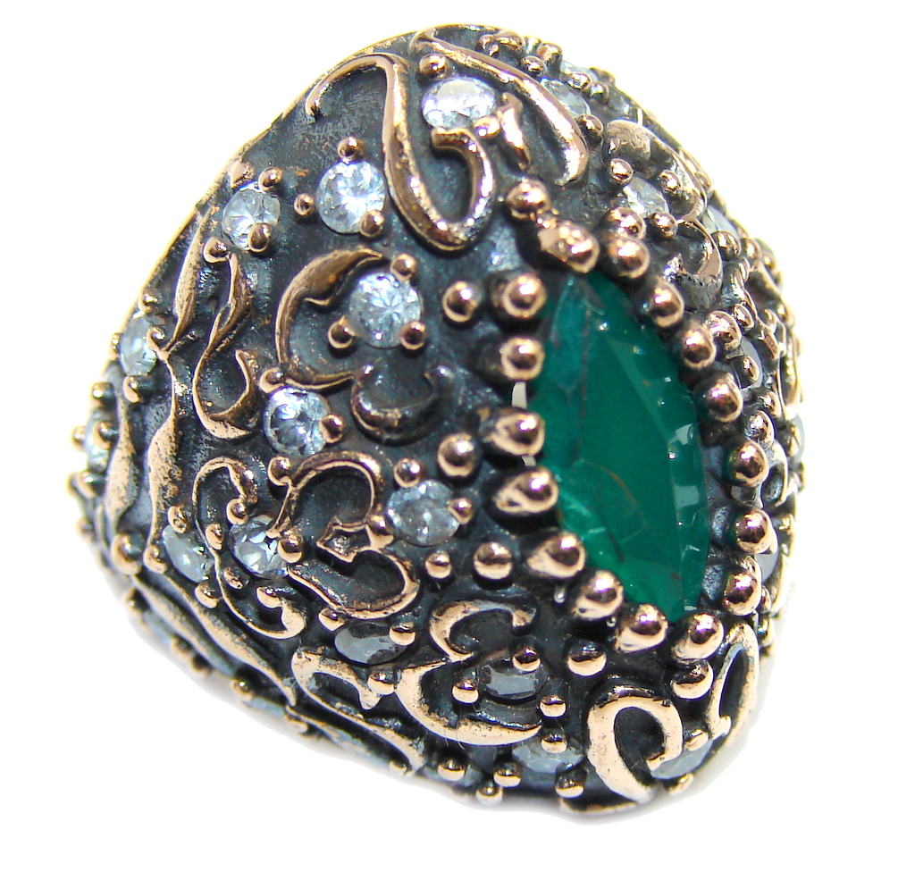 Victorian Style created Emerald & White Topaz Sterling Silver ring; s. 5 1/2