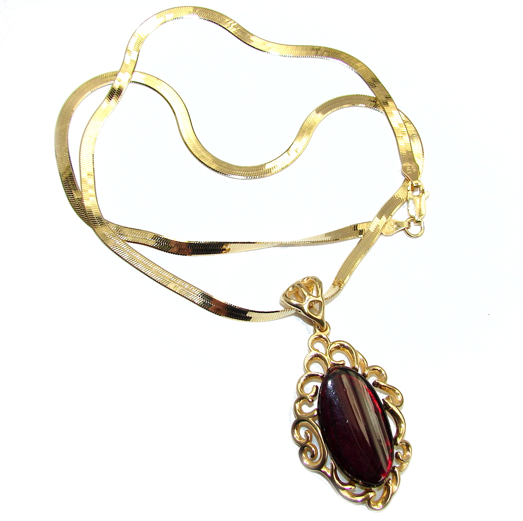 Romantic Design Baltic Polish Amber Gold plated Sterling Silver necklace