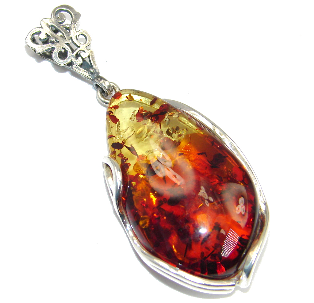 Vintage Design Golden natural Baltic Amber Sterling Silver Pendant