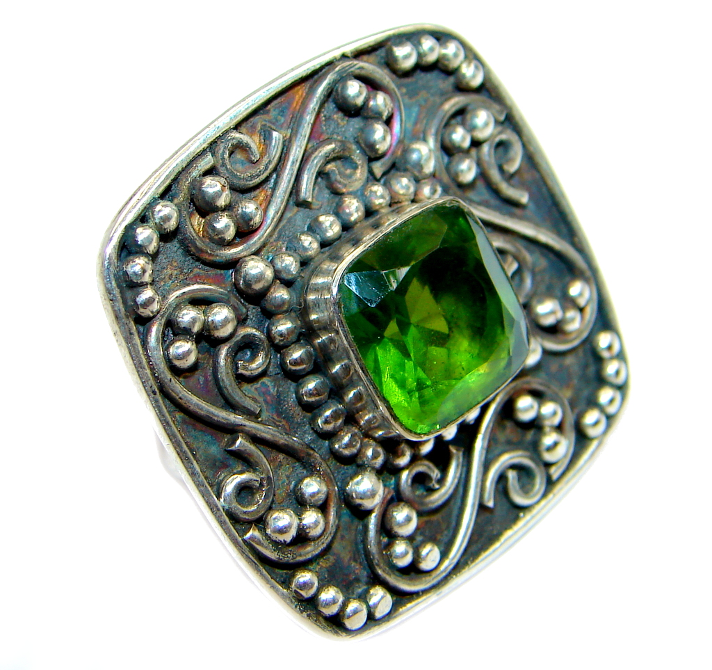 Classic Authentic Peridot Sterling Silver Ring s. 7