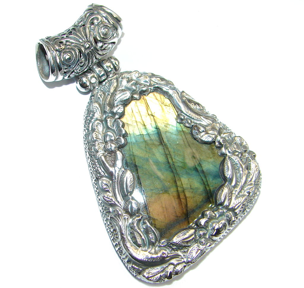 Fancy Design Labradorite Gold plated over Sterling Silver handmade Pendant