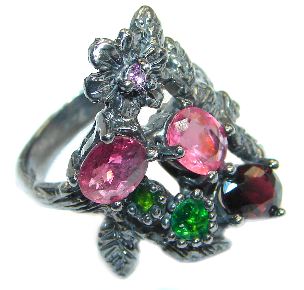 Floral design genuine Ruby & Chrome Diopside Rhodium plated over Sterling Silver ring; s. 7