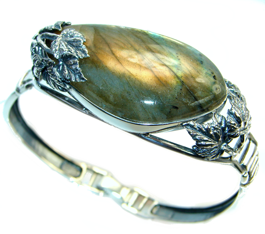 Beautiful Shimmering Labradorite Sterling Silver handmade Bracelet