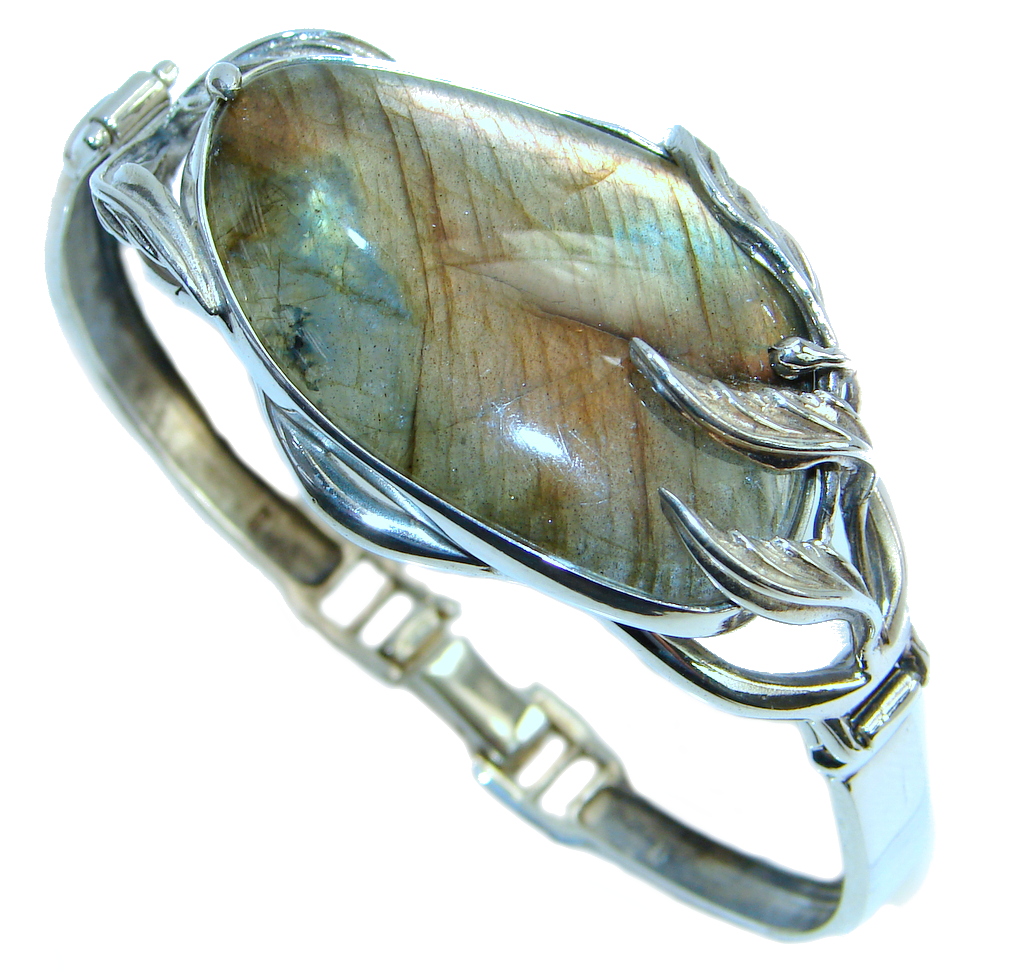 Beautiful Shimmering Labradorite Sterling Silver handmade Bracelet