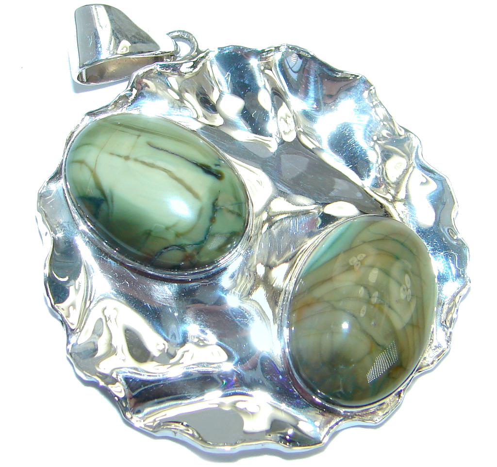 Moderen Design Labradorite Hammered .925 Sterling Silver Pendant