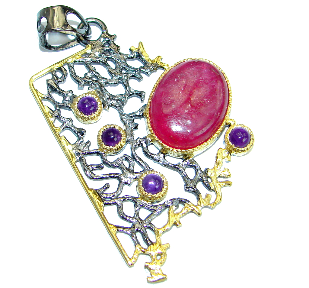Vintage Style natural Ruby Two tones .925 Sterling Silver handcrafted Pendant