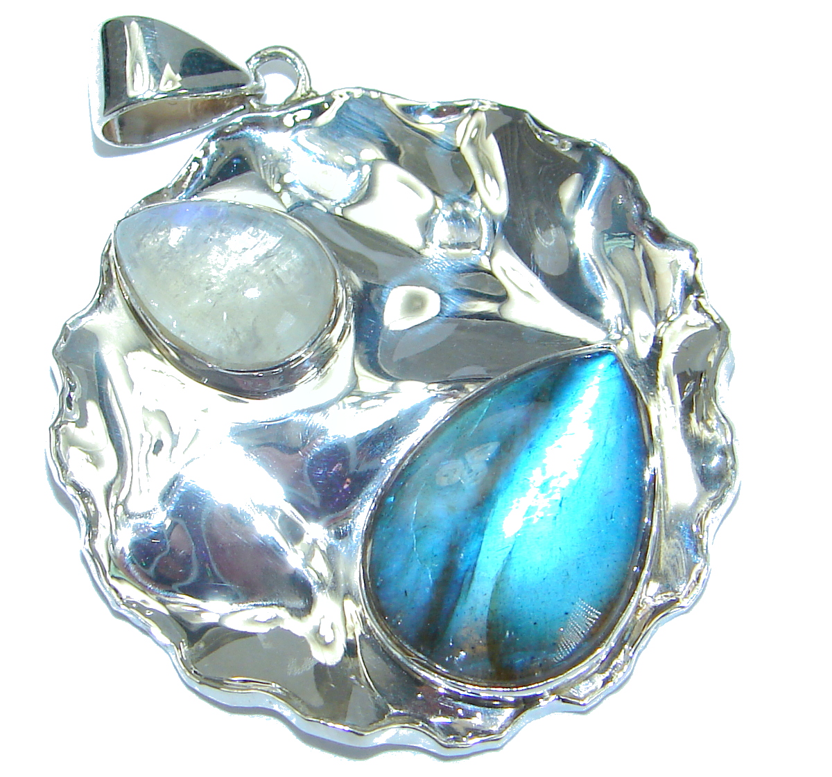 Moderen Design Labradorite Hammered .925 Sterling Silver Pendant
