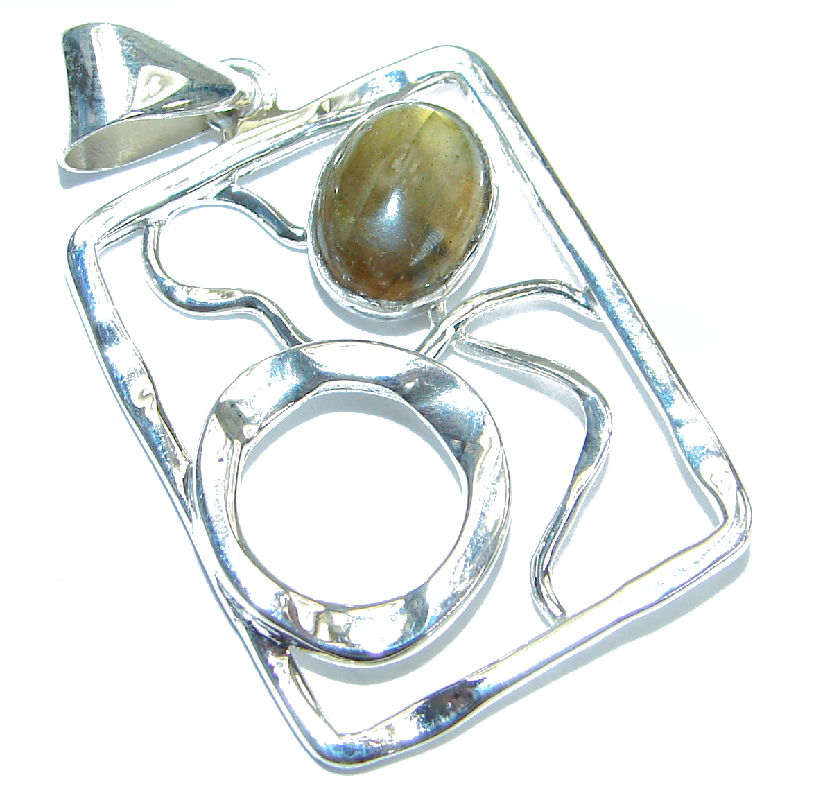 Moderen Design Labradorite Hammered .925 Sterling Silver Pendant