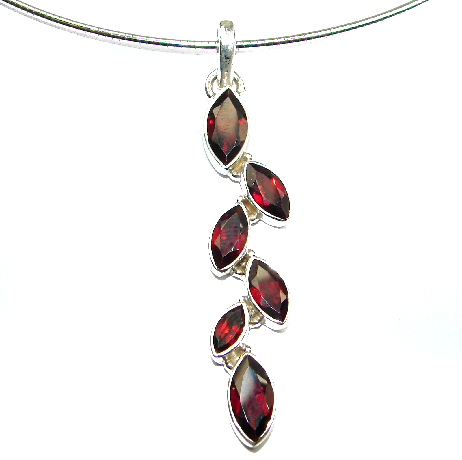 New Universe Genuine Garnet .925 Sterling Silver handmade necklace