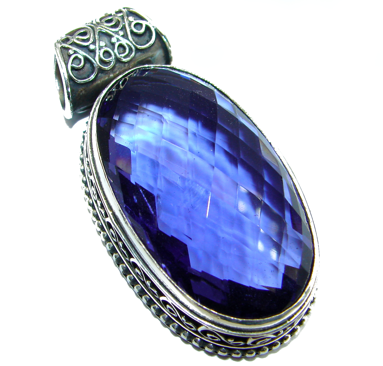 Vintage Design Amazing Sapphire color Quartz .925 Sterling Silver Pendant