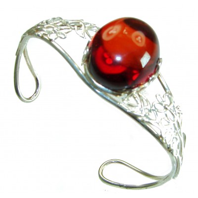 Vintage Design Genuine 22.5 carat Amber .925 Sterling Silver handmade Bracelet / Cuff