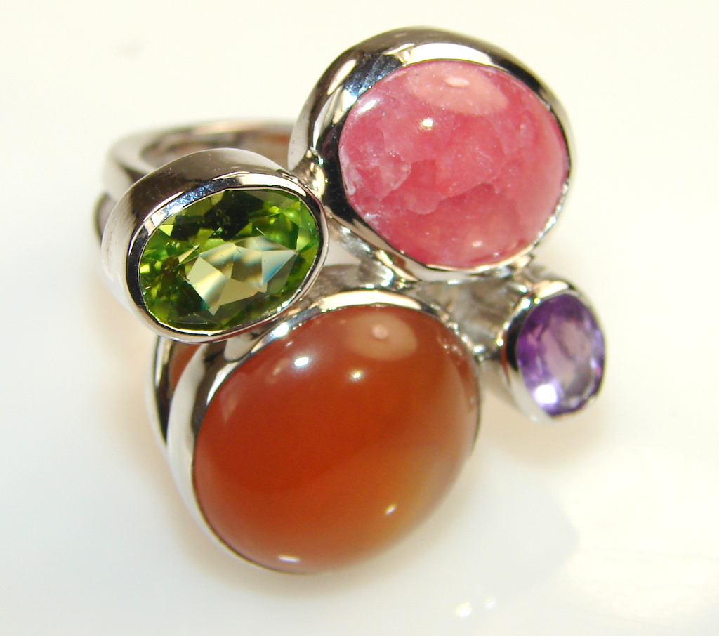 Beautiful Solid Red Carnelian Sterling Silver Ring s. 6