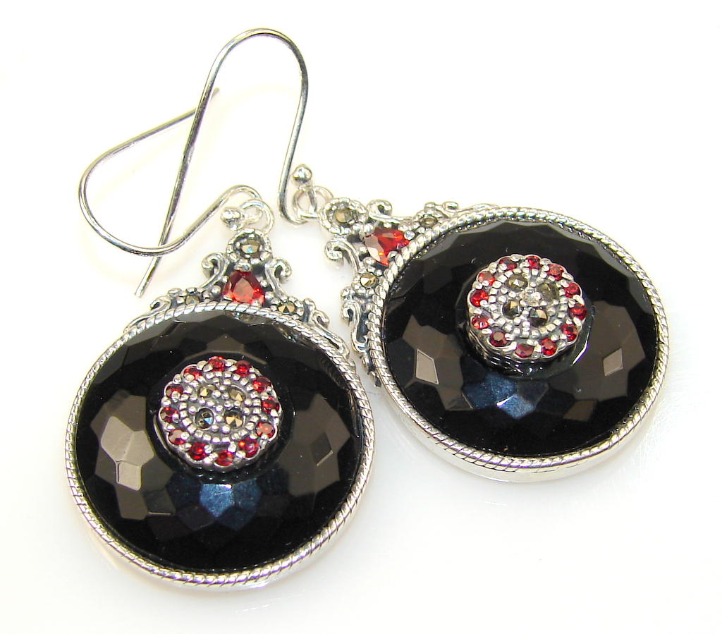 Beautiful Sweet Black Onyx Silver earrings