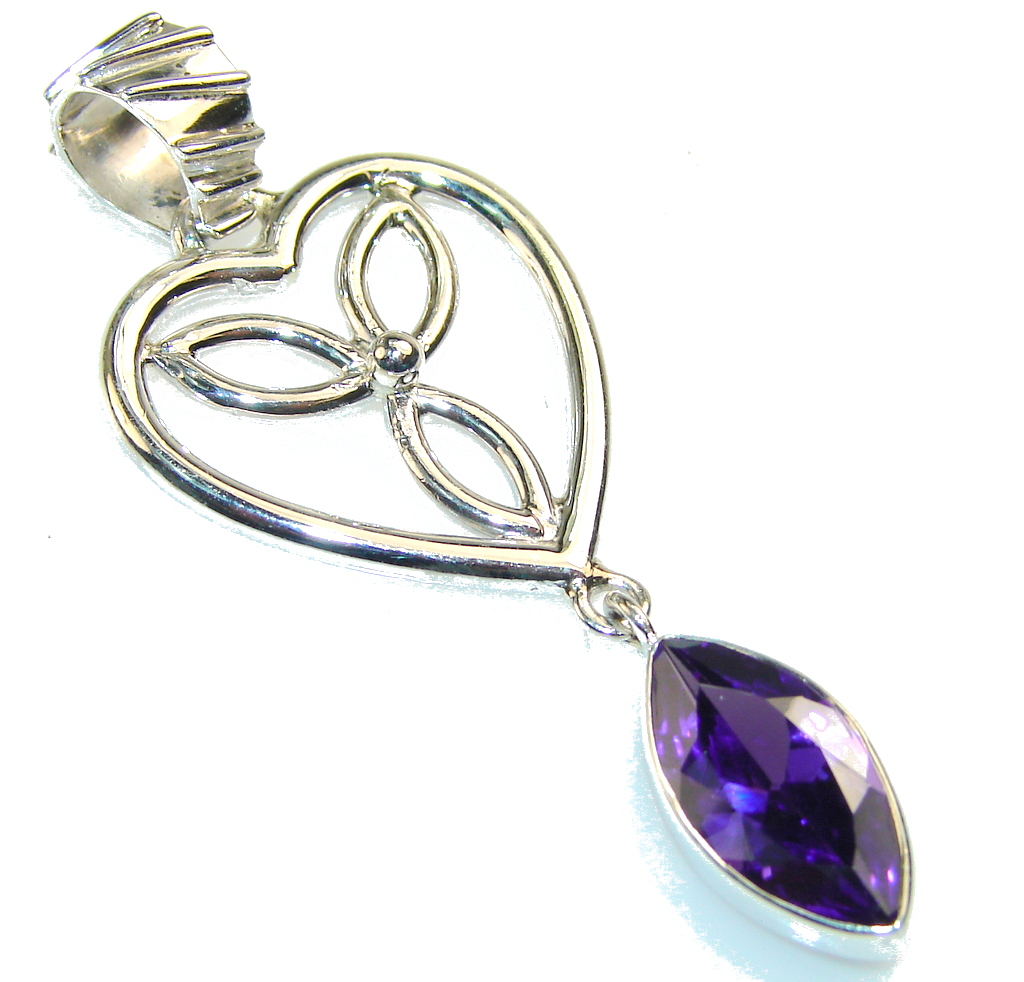 Amazing Alexandrite Quartz Sterling Silver Pendant