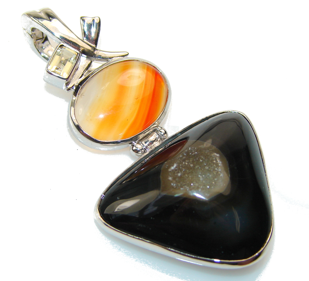 Classy Design!! Agate Druzy Sterling Silver Pendant