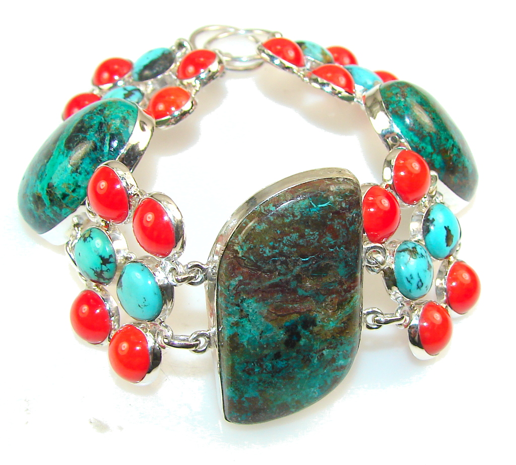 Stylish Green Turquoise Sterling Silver Bracelet