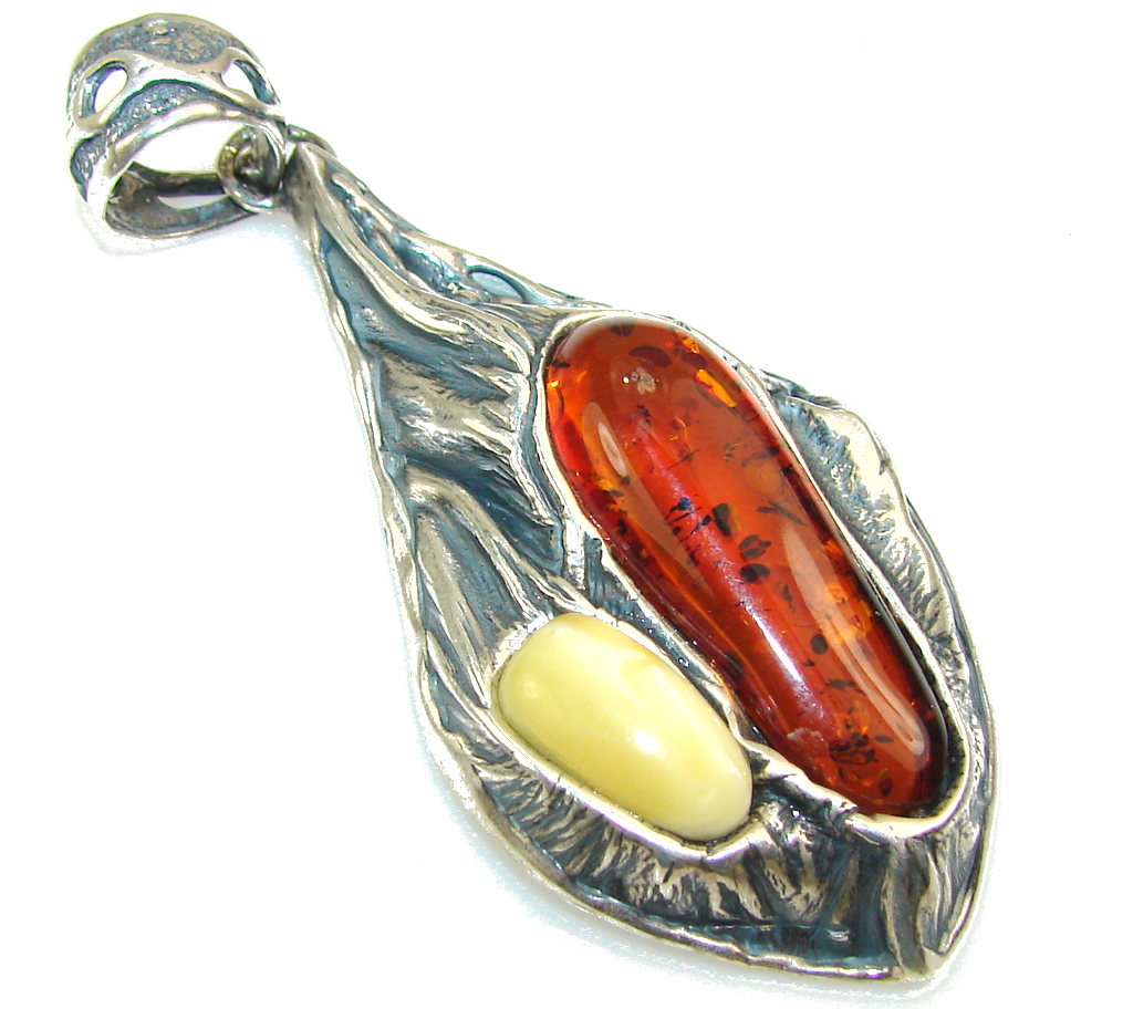 Classy Design!! Polish Amber Sterling Silver Pendant