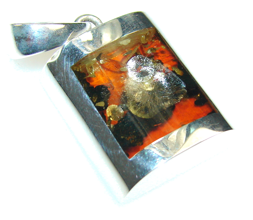 Stylish!! Petite Polish Amber Sterling Silver Pendant