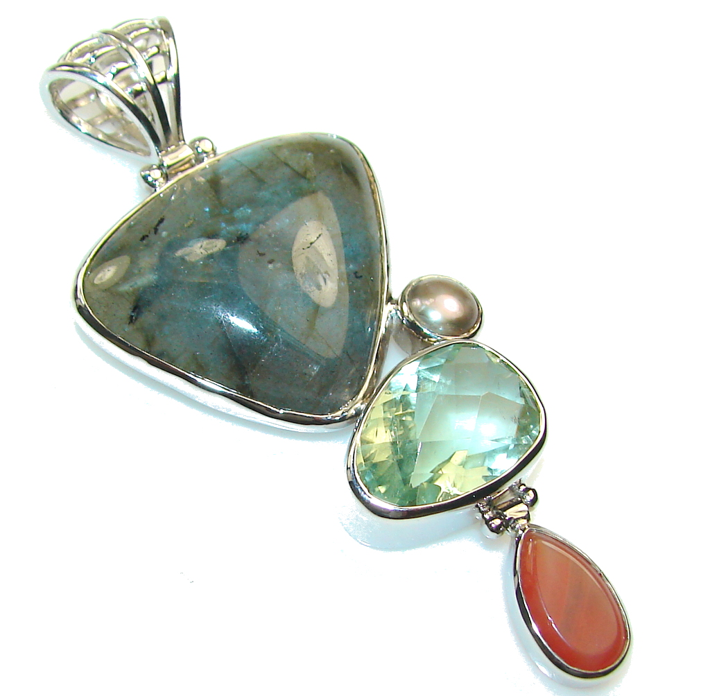 Natural Beauty!! Labradorite Sterling Silver Pendant