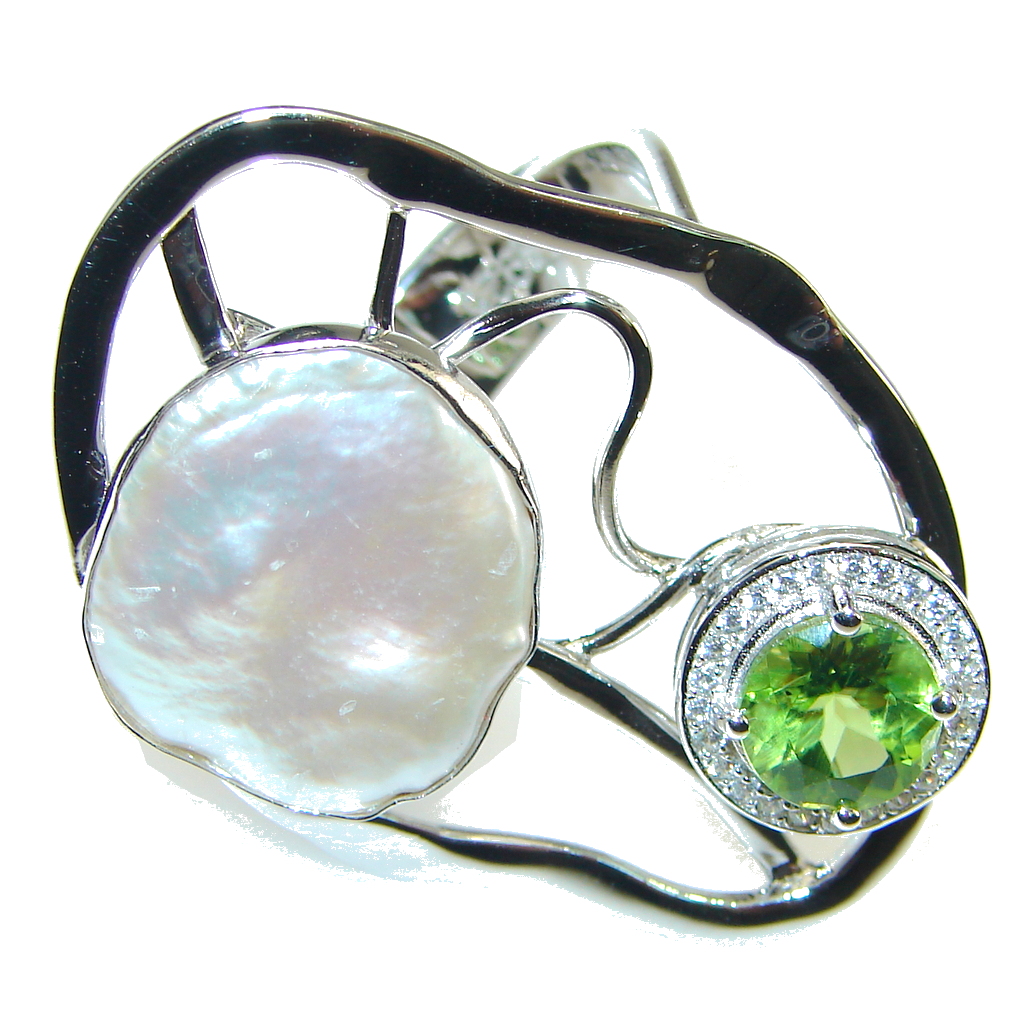 Big! Beautiful Mother Of Pearl Streling Silver Ring s. 7 - Adjustable