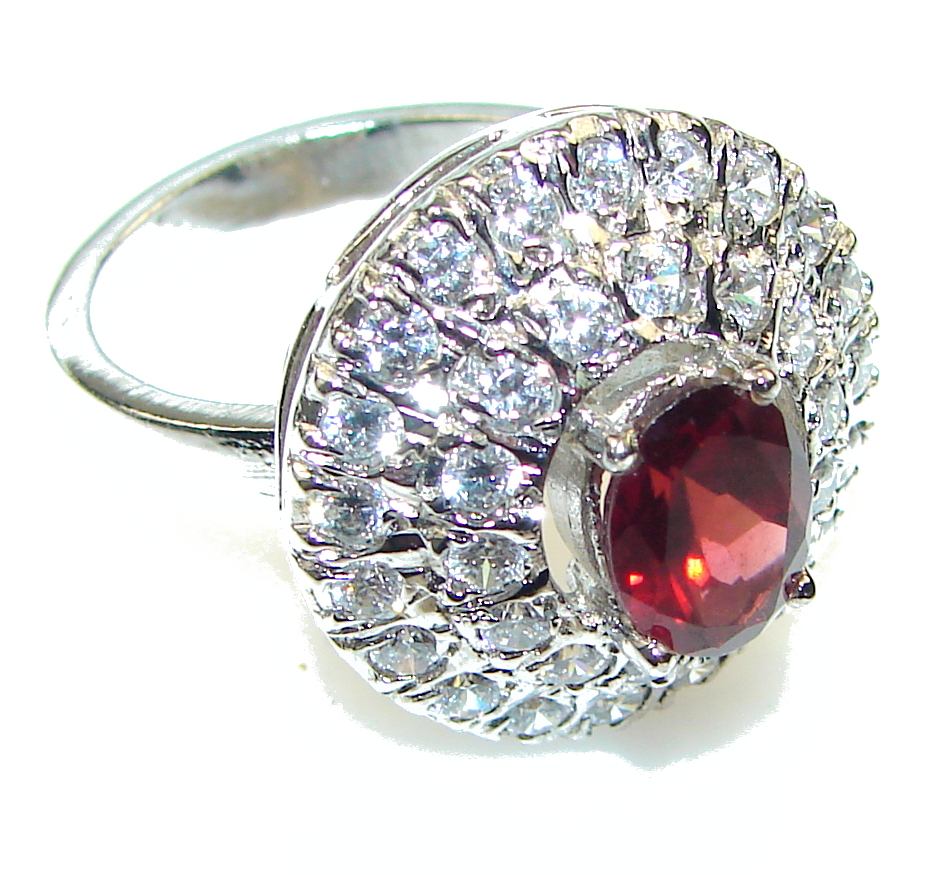 Beautiful!! Red Garnet Sterling Silver Ring s. 8 1/4