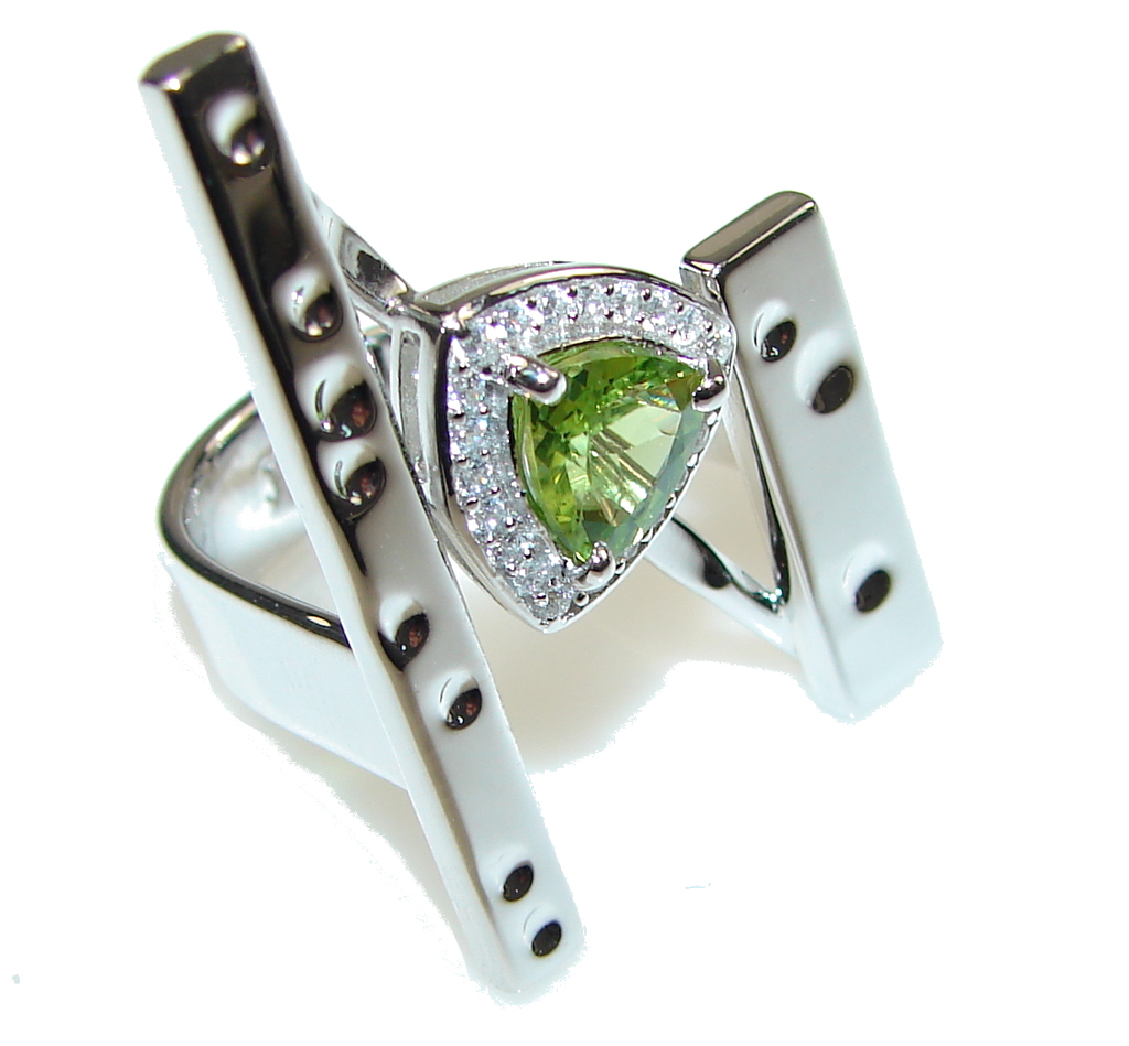 Big! Ultra Modern Green Peridot Sterling Silver Ring s. 7