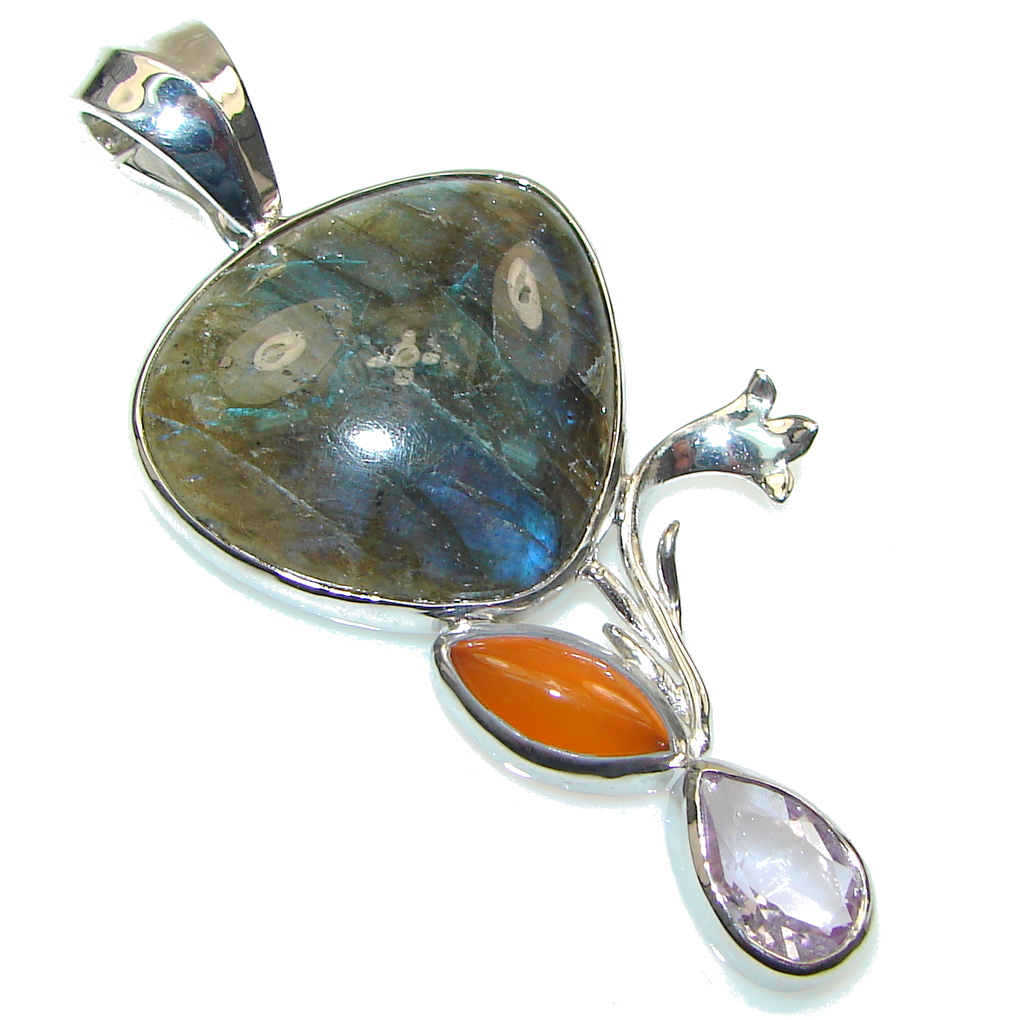 Moderen Design Labradorite Sterling Silver Pendant