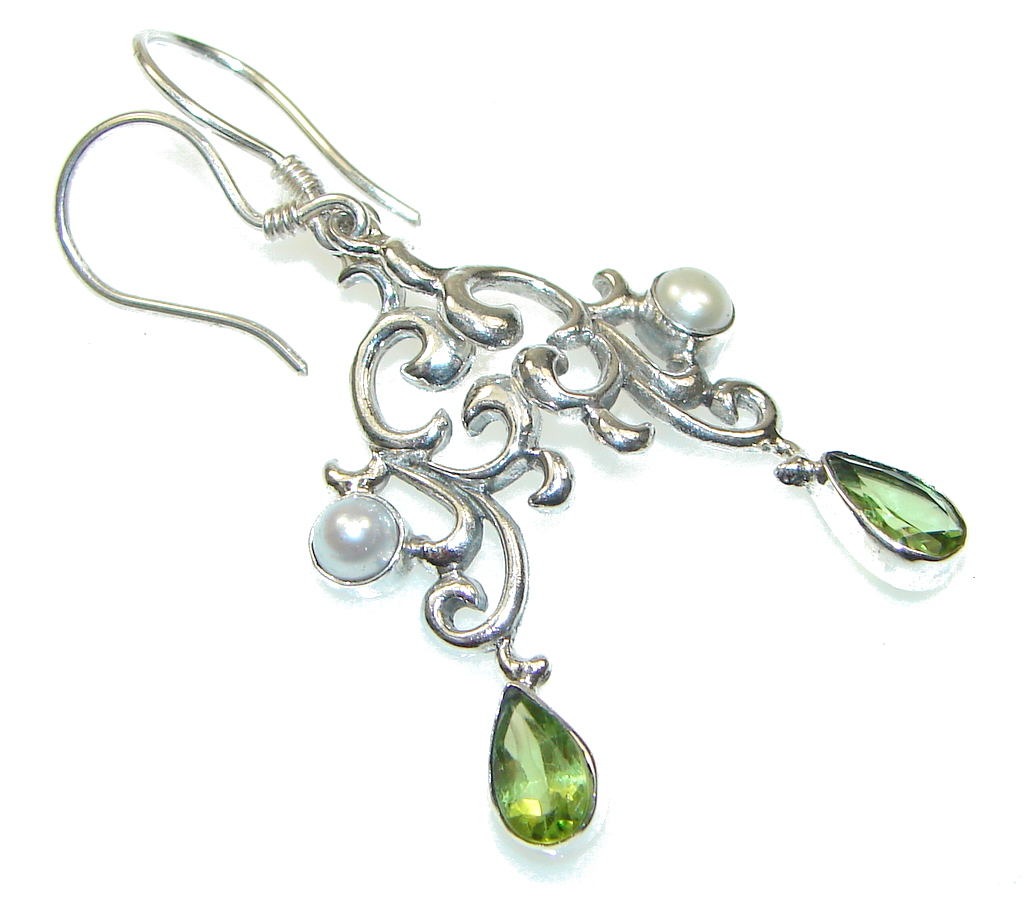 Bali Design Green Peridot Sterling Silver earrings