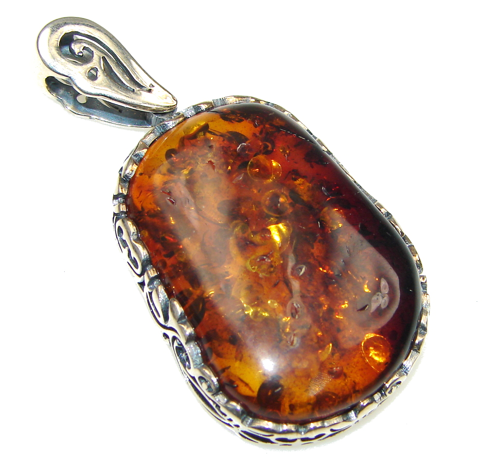 Beauty! Baltic Polish Amber Sterling Silver pendant