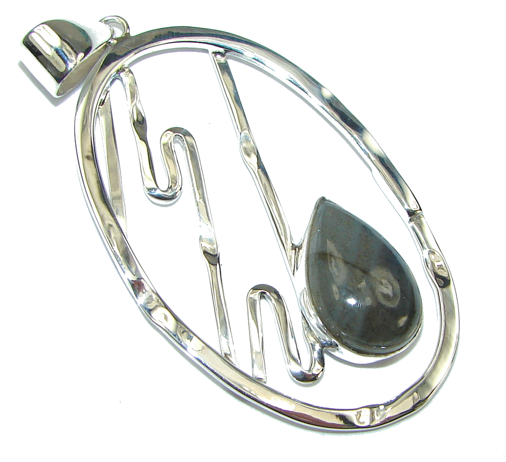Moderen Design Labradorite Sterling Silver Pendant