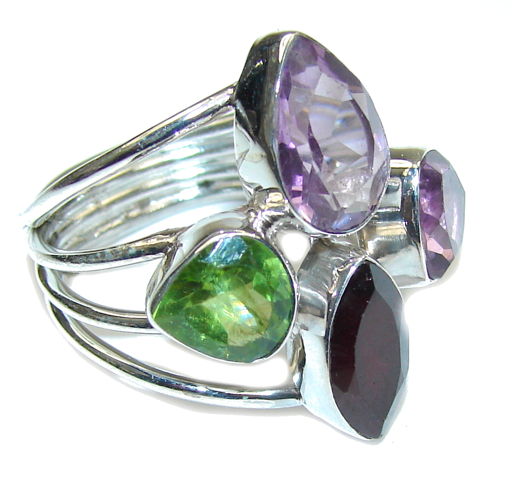 Secret Beauty! Amethyst & Peridot & Garnet Sterling Silver ring s. 9