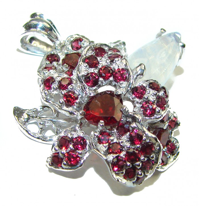 Carmen authentic Garnet Moonstone .925 Sterling Silver handcrafted pendant