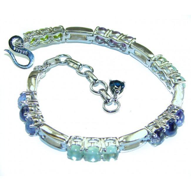 Great Masterpiece 21.2 carat genuine Peridot Iolite .925 Sterling Silver handmade Statement Bracelet
