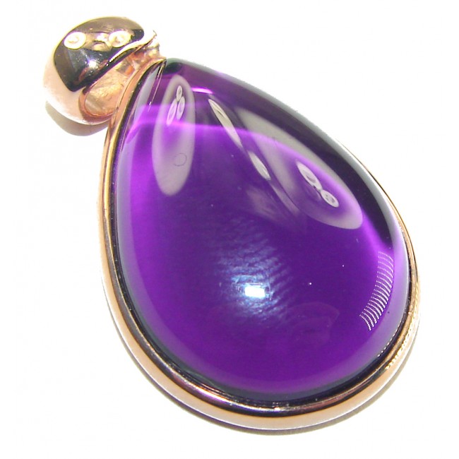 Beautiful Simplicity 22.5 carat Amethyst 14K Gold over .925 Sterling Silver handcrafted Pendant