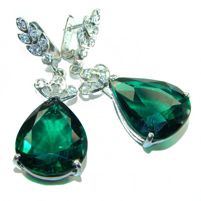 Very Unique 19.6 carat Green Tourmaline from Mozambique .925 Sterling Silver handcrafted earrings
