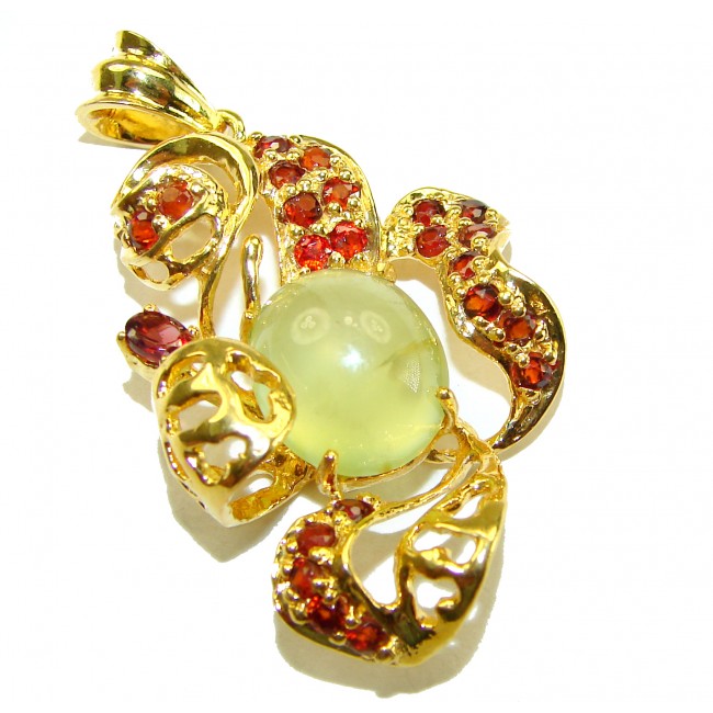 Wise Bliss Authentic 8.6 carat Prehnite Ruby 14K Gold over .925 Sterling Silver handmade Pendant