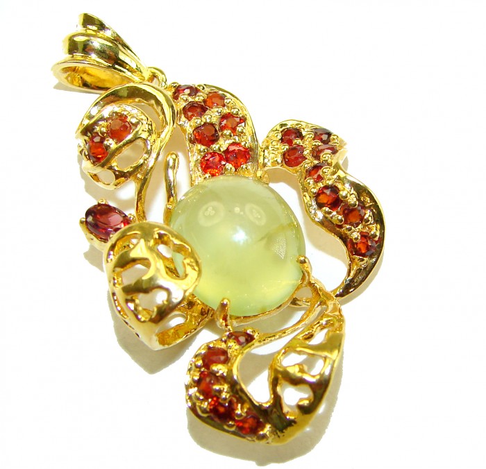 Wise Bliss Authentic 8.6 carat Prehnite Ruby 14K Gold over .925 Sterling Silver handmade Pendant