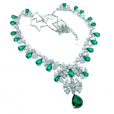 Vintage style - Timless Beauty 31.5 carat Emerald .925 Sterling Silver handcrafted Statement necklace