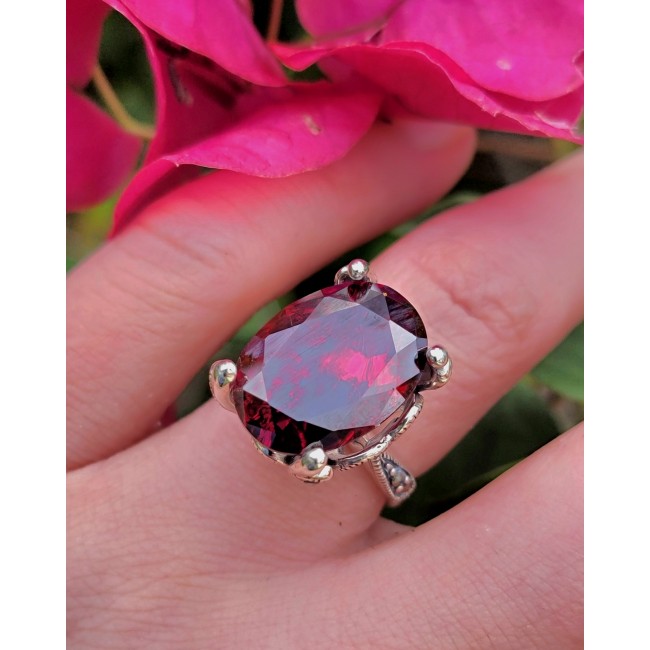Bella Rosa Genuine 14.5 CARAT Ruby .925 Sterling Silver Large Statement Ring size 7