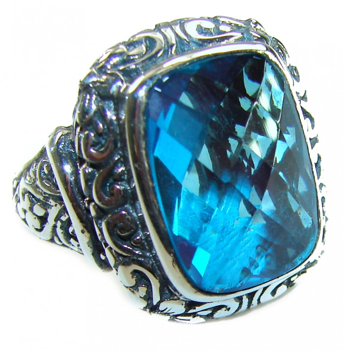 Blue Dreamer 25.5 carat London Blue Topaz .925 Sterling Silver Perfectly handcrafted Ring s. 7 1/2