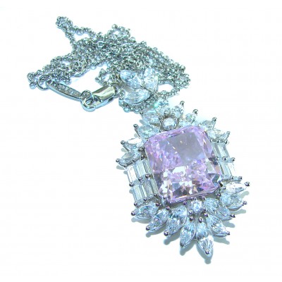 Rose des Vents 21.2 carat Pink Sapphire .925 Sterling Silver handcrafted necklace