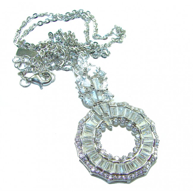 Art Deco - Luxurious natural 24.5 carat White Topaz .925 Sterling Silver Perfectly handcrafted Necklace