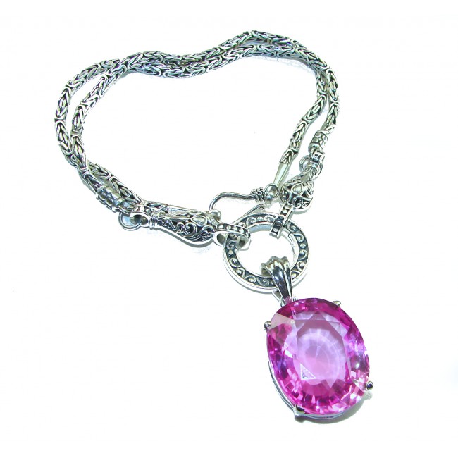 SPECTACULAR- Outstanding quality - 27.5 carat Pink Sapphire .925 Sterling Silver handcrafted Statement necklace