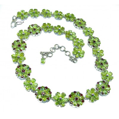 Mint Whisper - Great Masterpiece 252.2 carat genuine Peridot .925 Sterling Silver handmade Statement necklace