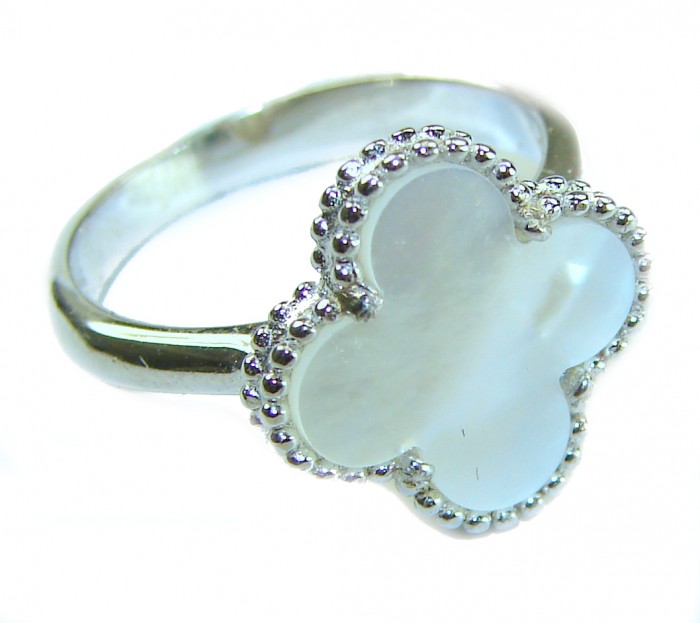 A four-leaf clover Blister Pearl .925 Sterling Silver handcrafted ring s. 8