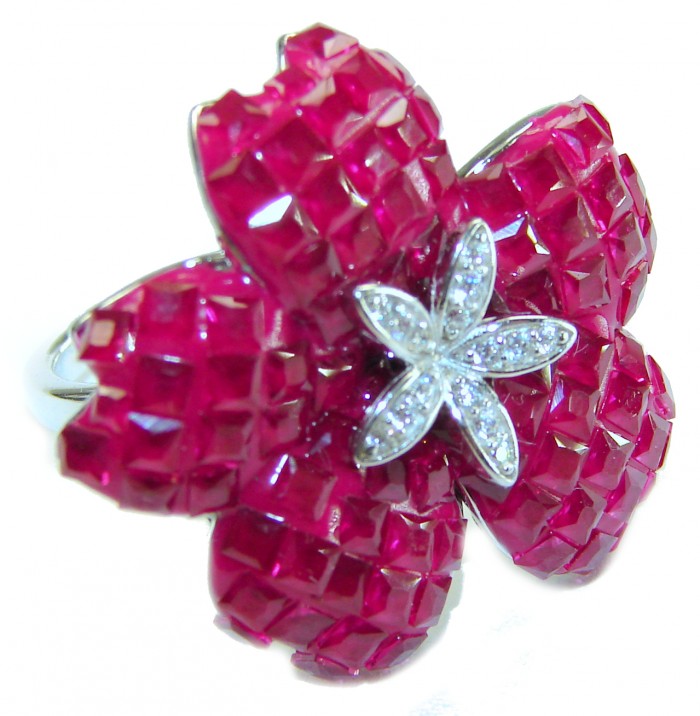 Luxurious - natural - mystery setting - 25.5 carat Ruby .925 Sterling Silver handmade Statement Ring size 6 1/4